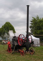 Machine a vapeur Millot (30eme fete des moissons de Saint-Jean-de-Touslas) (2)